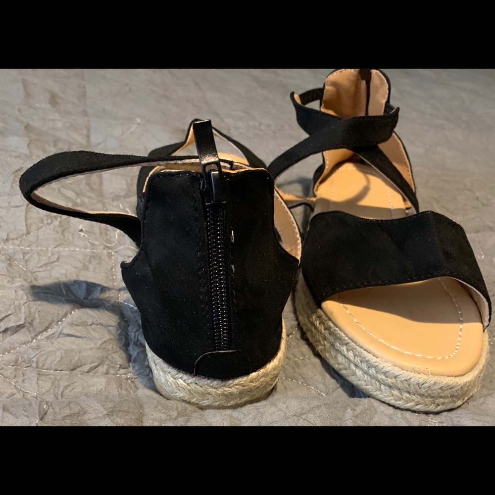 Sandals - Picture 2 of 2